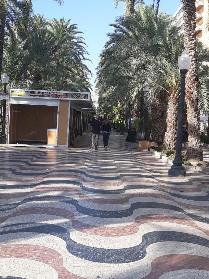 Pension Mexico Alicante Exteriör bild